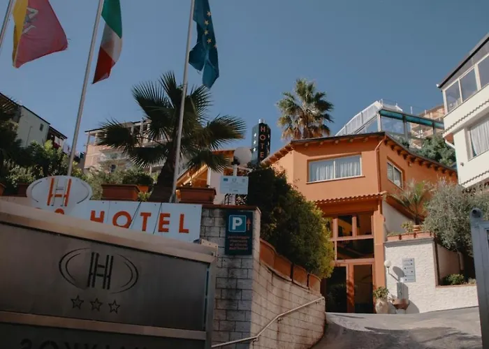 Halykos Hotel